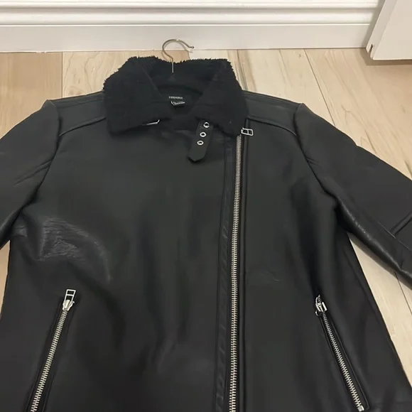 Forever 21 faux leather moto jacket 💫💫 - Picture 9 of 16